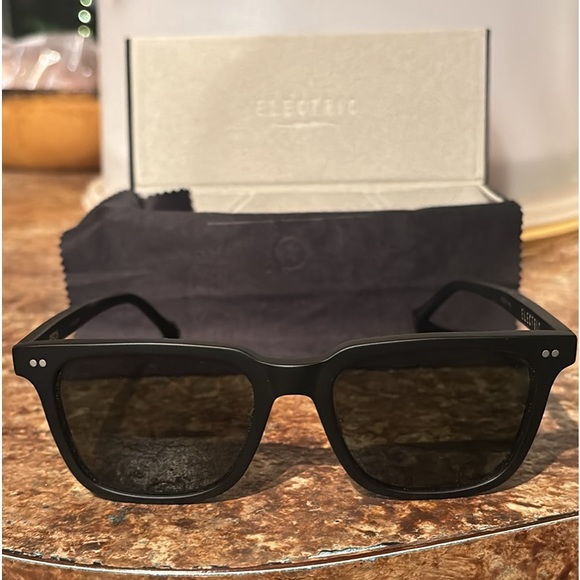 Electric Birch - Picture 4 of 5